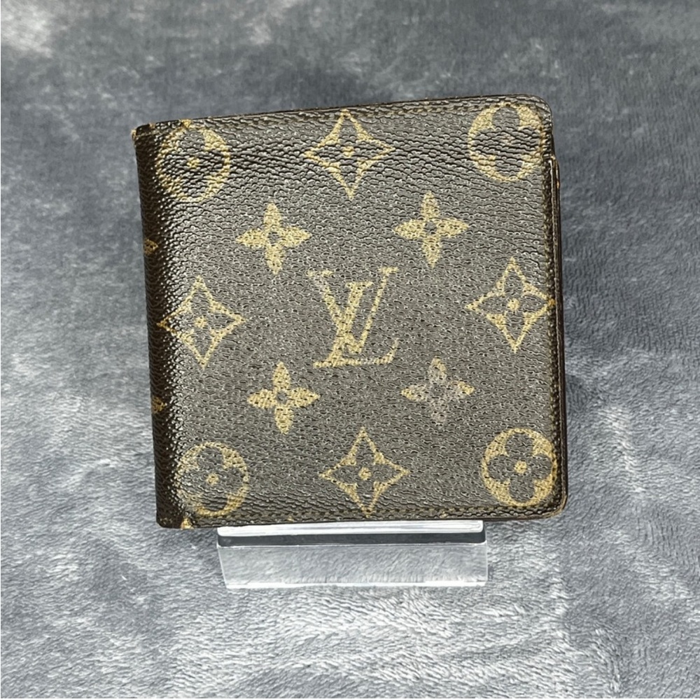 Louis Vuitton Monogram Canvas Wallet